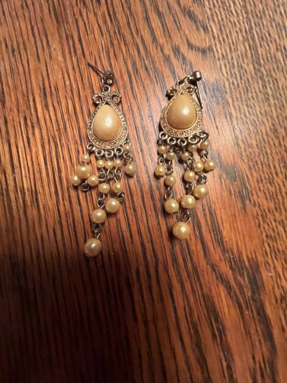 Vintage Gold Tone Faux Pearl Tassel Dangle Earrings